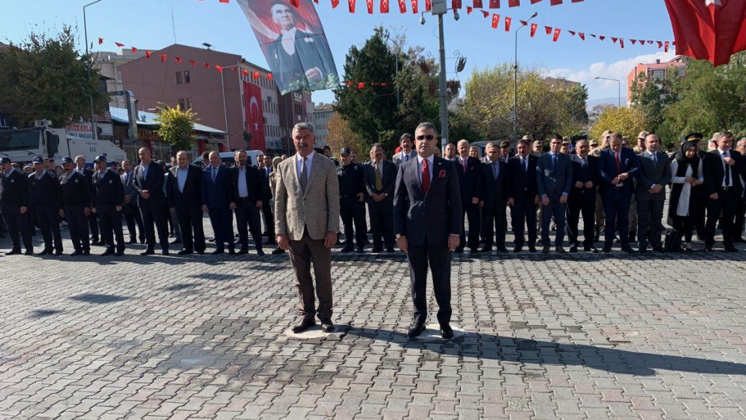 Cumhuriyet Bayramı Çelenk Sunma Töreni